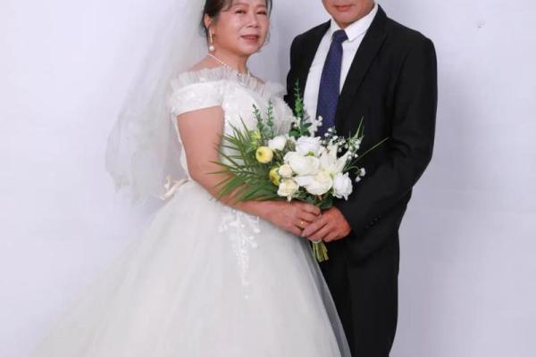 四十多岁女人梦见自己结婚(四十多岁女人梦见自己结婚大祸临头)