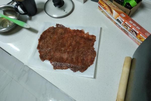 梦见吃熟猪肉的预兆(梦见吃熟猪肉的预兆梦见吃肉夹饼)