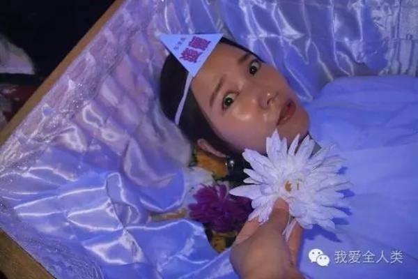 梦到死人复活什么预兆(梦见死人复活是咋回事)