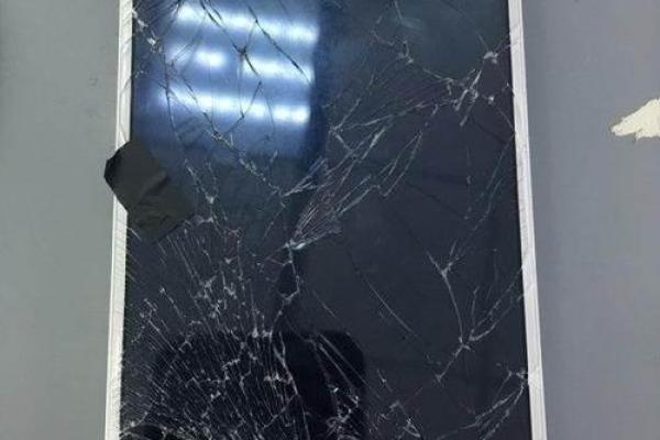 梦见手机丢了又找到了是什么意思(梦见手机丢了是什么预兆解梦)