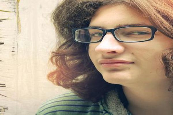 男人梦见自己结婚好不好(男人梦见自己一头长发)