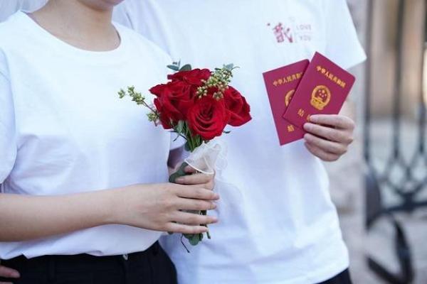12月份领结婚证吉日宜忌(12月领结婚证选择什么日子好) 12月份领结婚证吉日宜忌(12月领结婚证选择什么日子好)