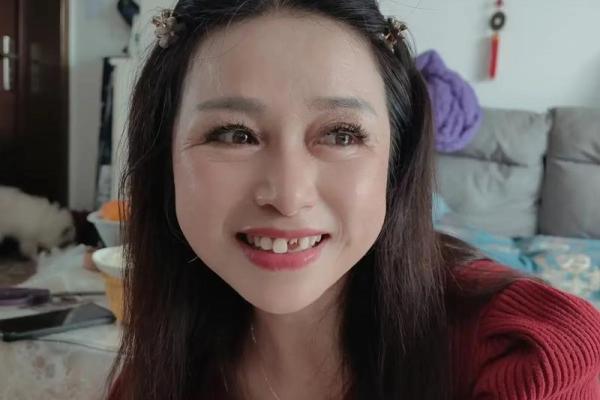 女人梦见掉牙是凶兆吗(女人梦见掉牙是吉是凶)