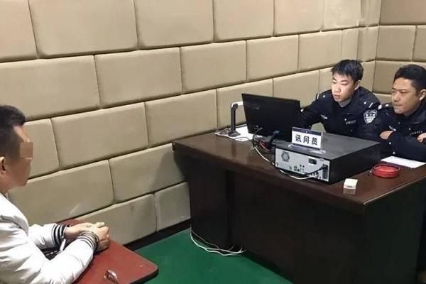 梦见自己杀人逃跑被抓(梦见自己打死人正在逃亡)